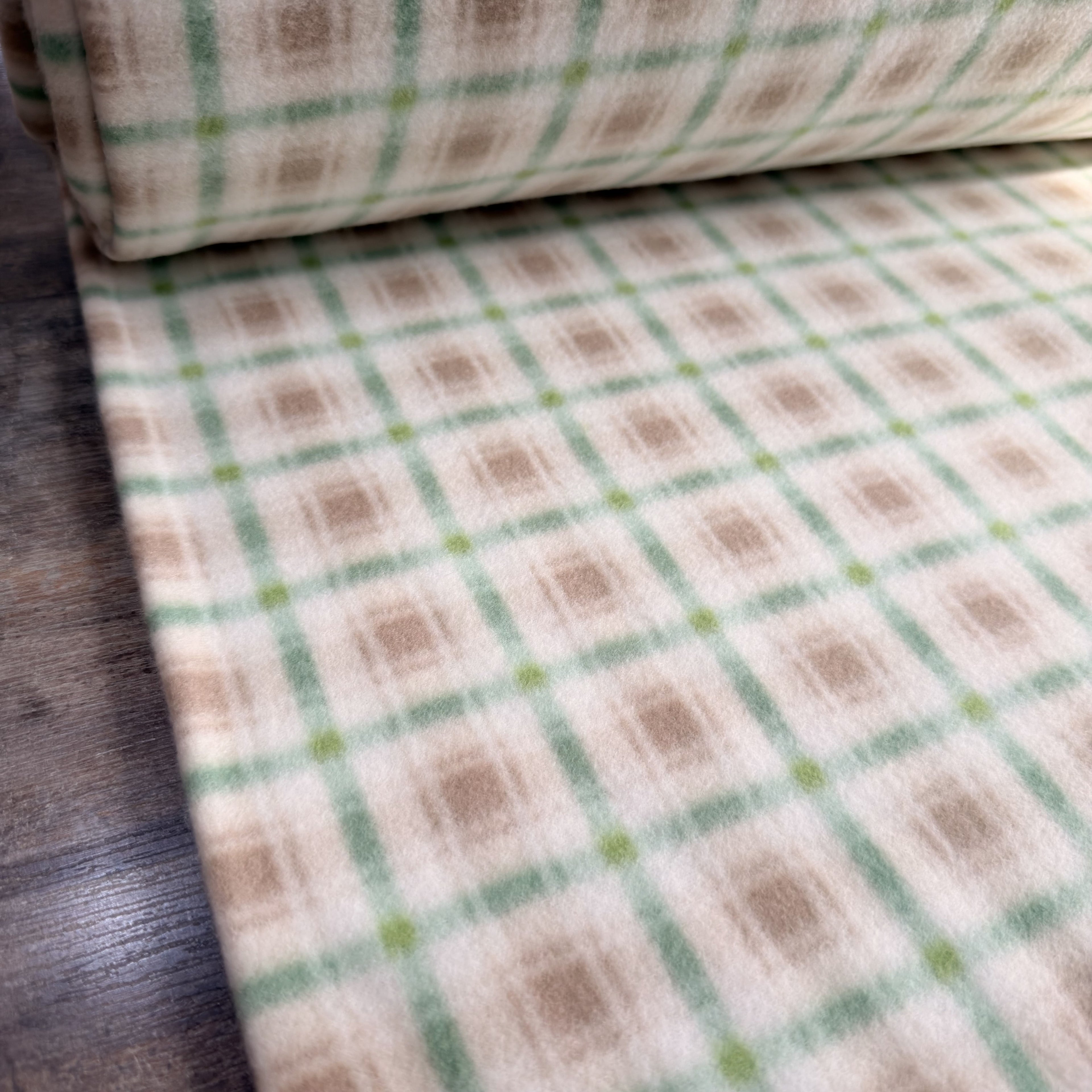 Soft estampado marrom e verde