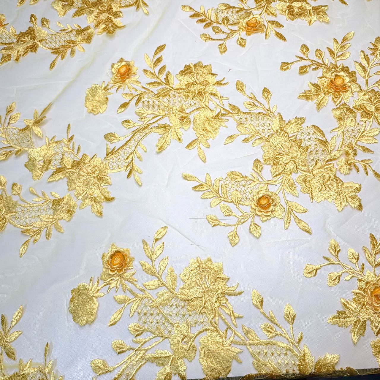 Tule Bordado London 3D - Amarelo Gold