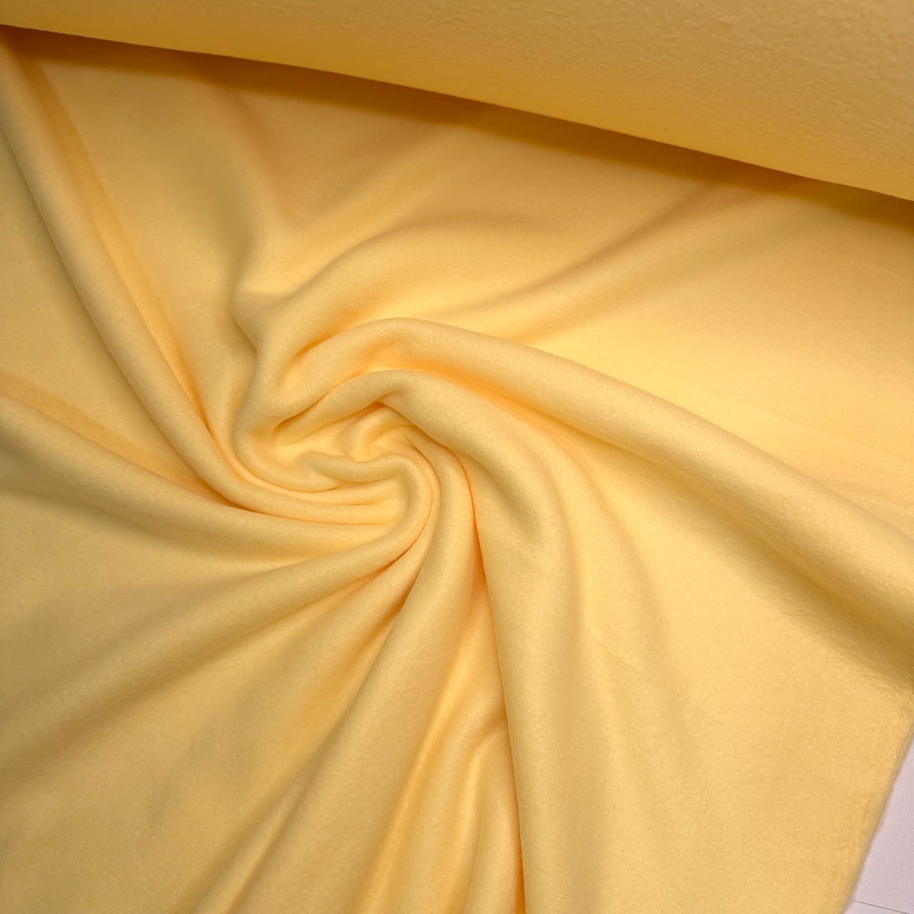 Soft Liso Amarelo