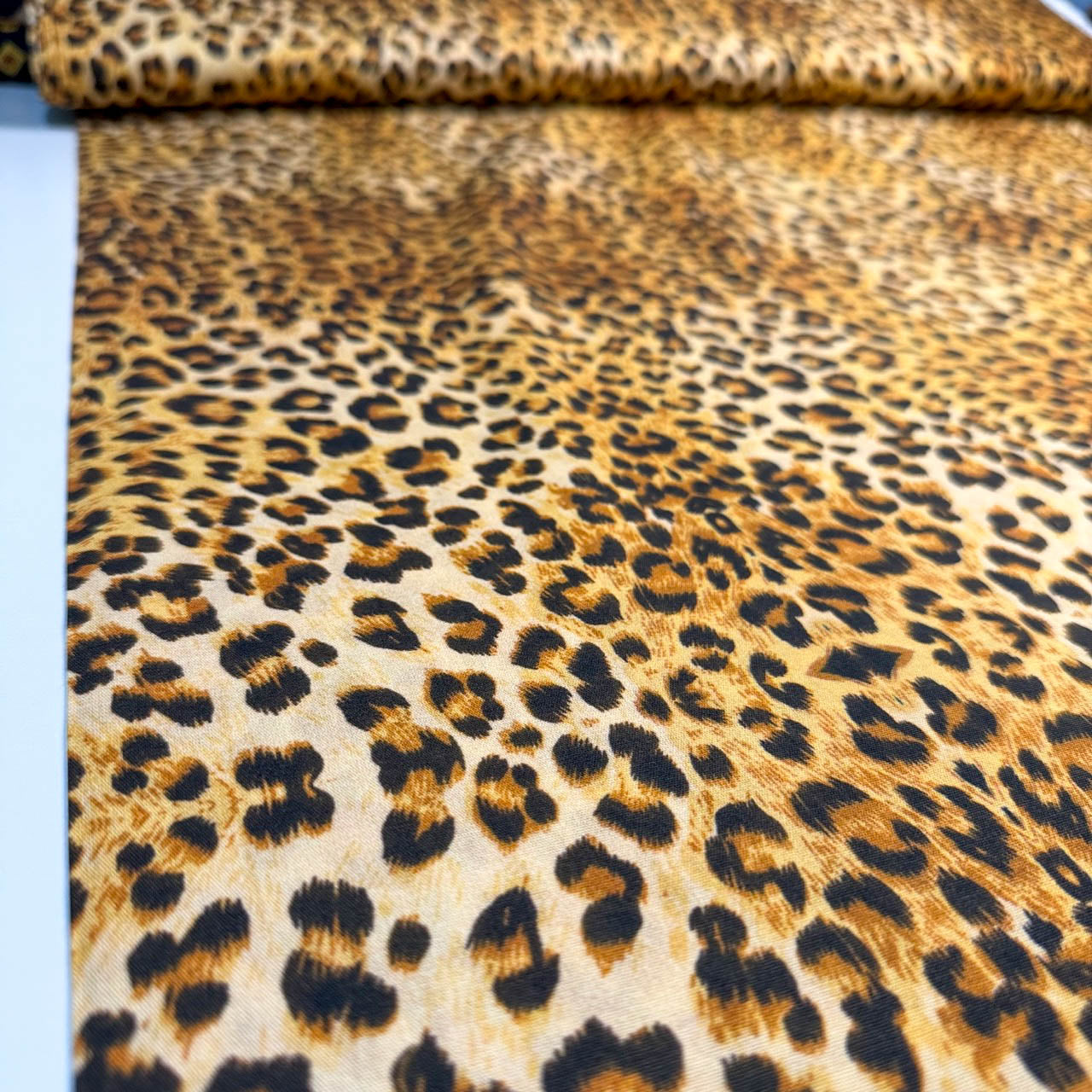 Tricoline Digital Estampado Animal Print Onça Clássica