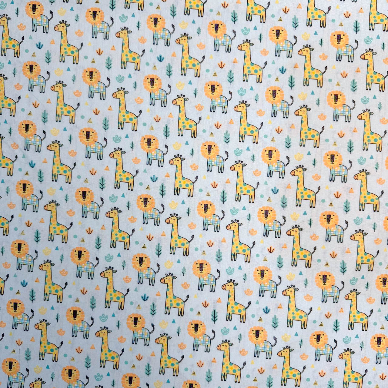 Tricoline Estampado Safari Giraffas e Leões