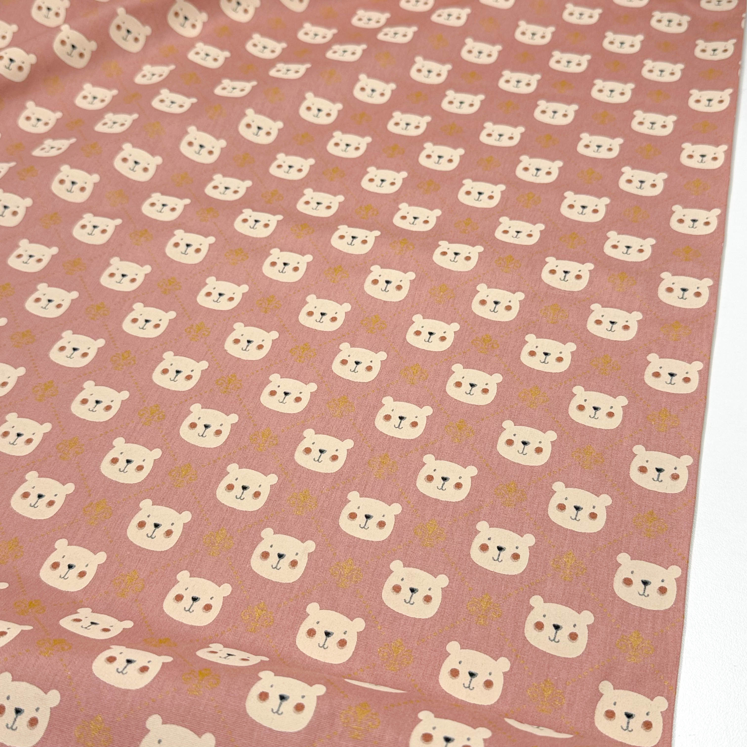 Tricoline Estampado Urso Real Fundo Rosa Antigo