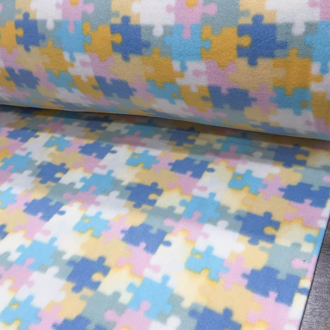 Soft Estampado Quebra Cabeça Colorido Cores Claras
