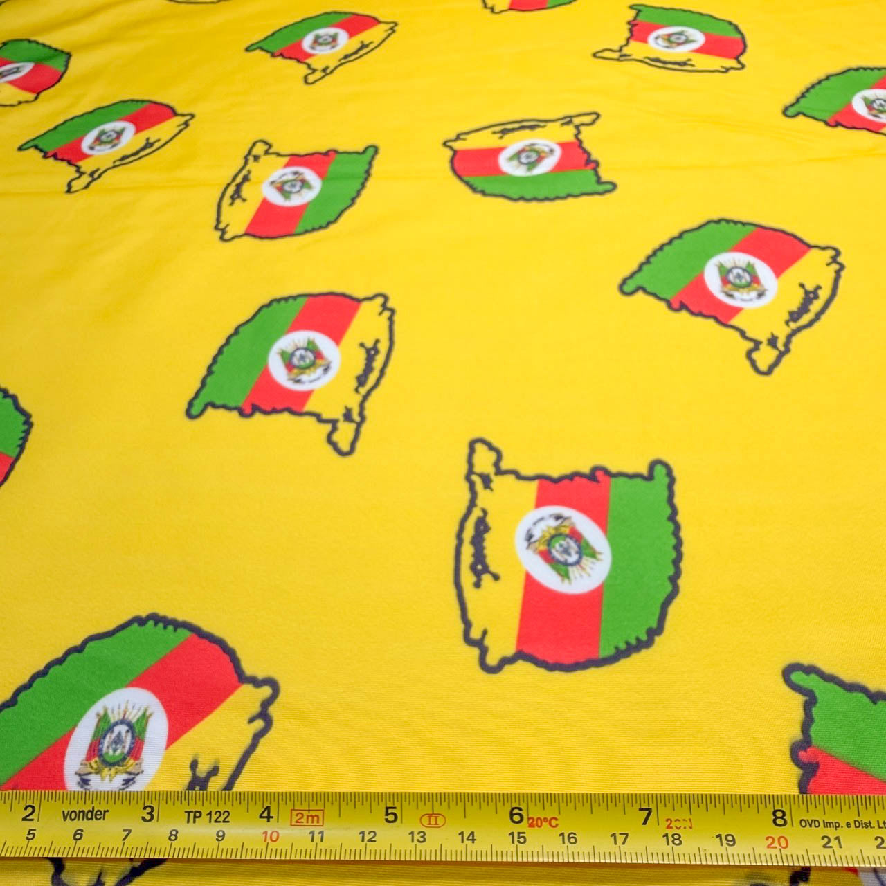 Microtel Estampado Digital Rio Grande Fundo Amarelo Mês Farroupilha